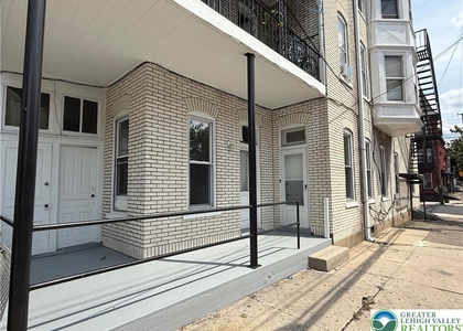 1149 W Turner - Photo 1