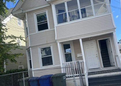 36-38 Pleasant Streets - Photo 1