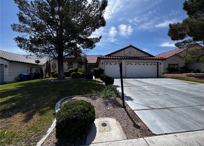 5117 Elm Grove Drive - Photo 1