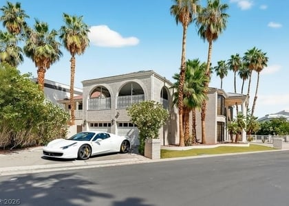 2834 Queens Courtyard - Photo 1