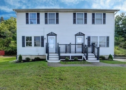 275 Main St - Photo 1