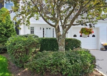 55 Hampshire Dr - Photo 1