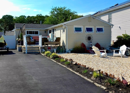 4 Cedar Crest Drive - Photo 1