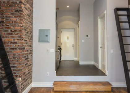 West 14 Street - Photo 1