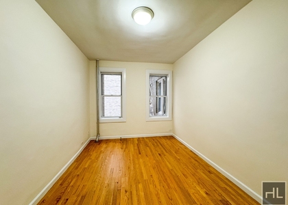 West 13 Street - Photo 1