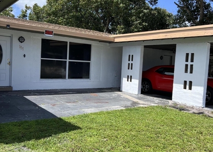 151 Nw 31st Avenue - Photo 1