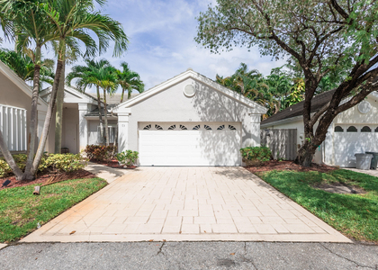 73 Admirals Court - Photo 1