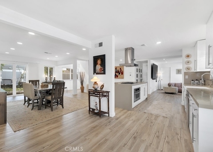 22736 Schoolcraft - Photo 1