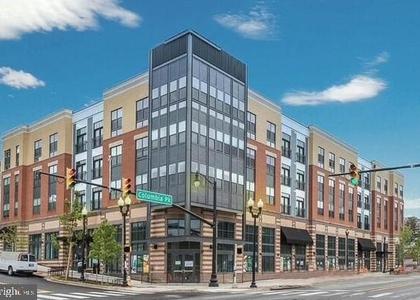 989 S Buchanan Street - Photo 1