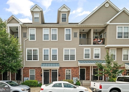 3124 W Master Street - Photo 1