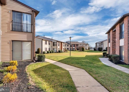 21 Uxbridge Place - Photo 1