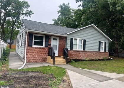 139 Oak Avenue - Photo 1