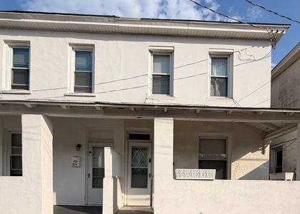 526 Drexel Avenue - Photo 1
