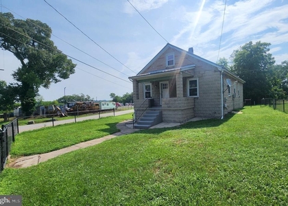 397 Oriole Avenue - Photo 1
