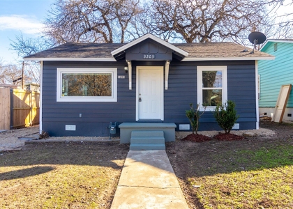 3203 E 16th St - Photo 1