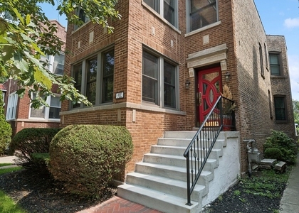 4937 N Talman Avenue - Photo 1