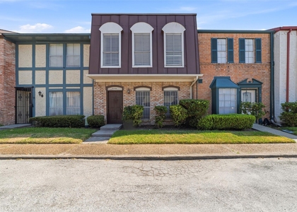 7700 Creekbend Drive - Photo 1
