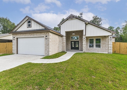 15998 Holly Street - Photo 1