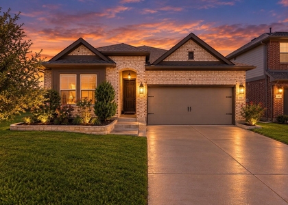 102 Camelia Street - Photo 1