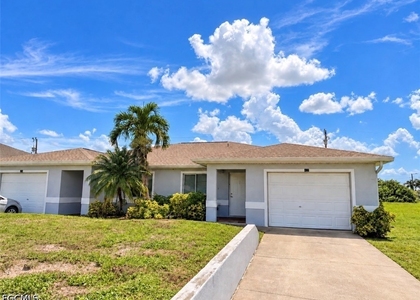 822 Diplomat Parkway E - Photo 1