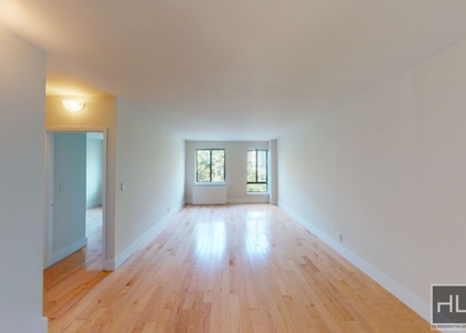 West 53 Street - Photo 1