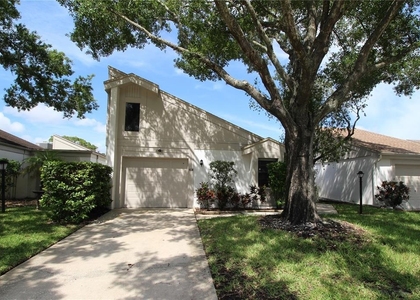 390 S Woodlands Drive - Photo 1