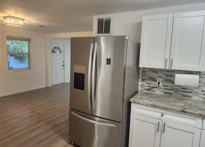12727 N Ola Avenue - Photo 1