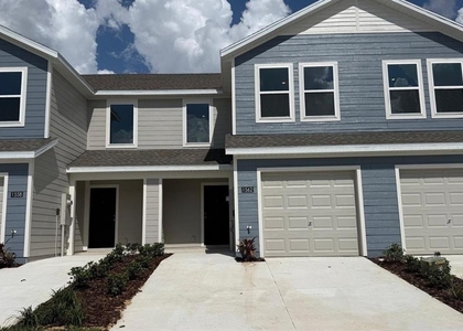 1562 Plank Place - Photo 1