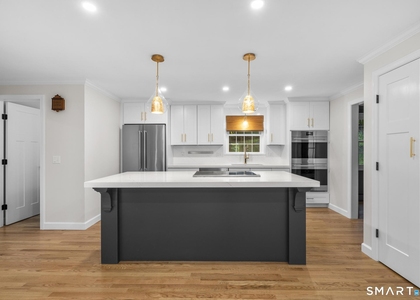 370 Woodland Street - Photo 1
