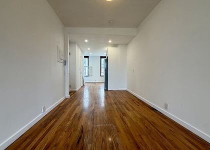 144 Suydam Street - Photo 1