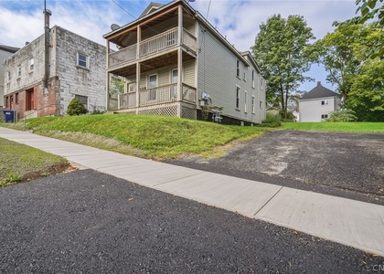 113 Grumbach Avenue - Photo 1