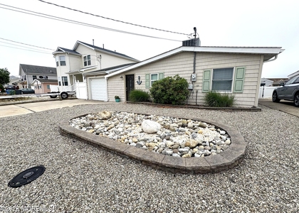 63 Lawrence Drive - Photo 1