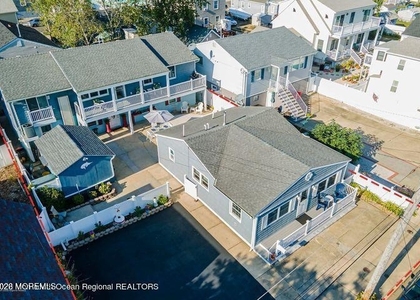 268 Fremont Avenue - Photo 1