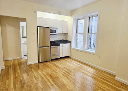 West 13 Street - Photo 1