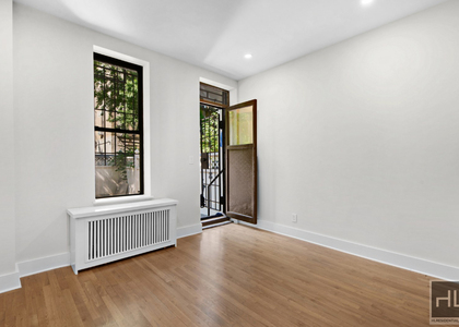 West 49 Street - Photo 1