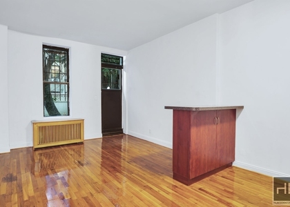West 49 Street - Photo 1