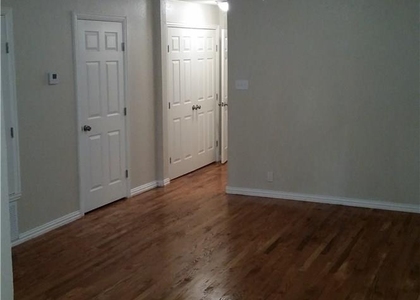 1925 W 10th Street - Photo 1