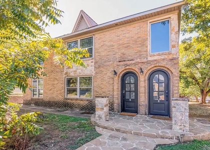 2800 Primrose Avenue - Photo 1