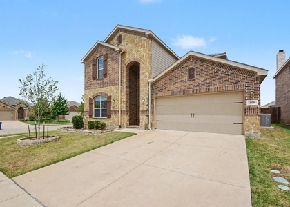 305 Pitt Circle - Photo 1