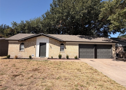 2510 S Fielder Road - Photo 1