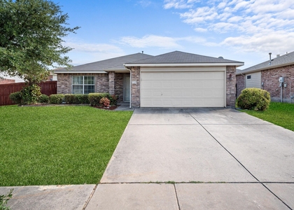 729 Pheasant Road - Photo 1