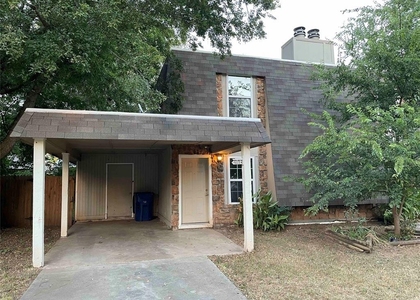 917 Acacia Circle - Photo 1