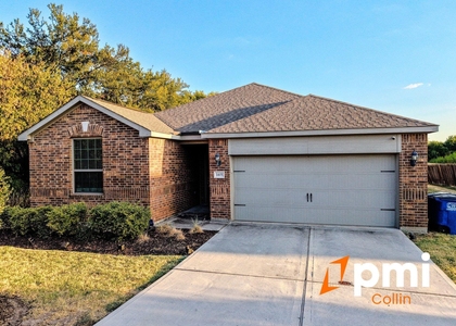 1401 Park Trails Boulevard - Photo 1