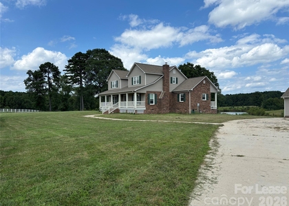 2417 Lynwood Drive - Photo 1