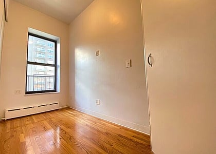 3rd Ave & St Marks Place - Photo 1