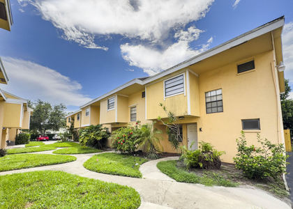 4330 Lilac Street - Photo 1