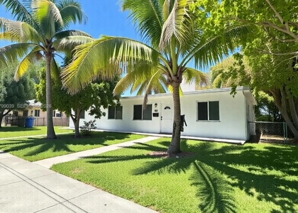 16204 Ne 18th - Photo 1