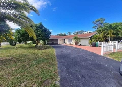 122 Riomar Drive - Photo 1