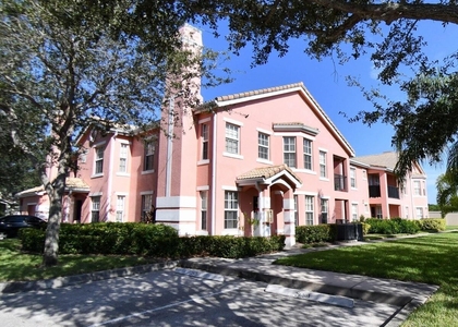 156 Sw Peacock Boulevard - Photo 1