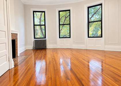821 Riverside Drive - Photo 1